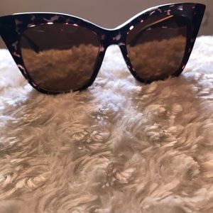 Quay “Modern Love” tortoise shell cat eye shades